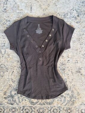 NOBO Charcoal Short Sleeve Snap-Front Tee